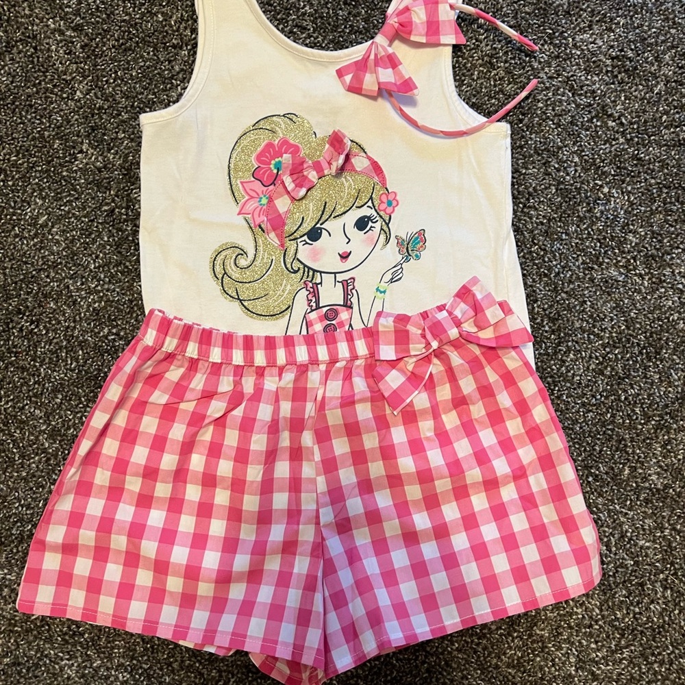 Girls shorts set with head band, NEWOT pink and white size size US 7-8